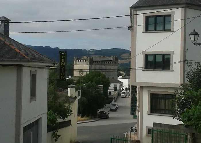 Casa Do Marabillas بيت شباب *